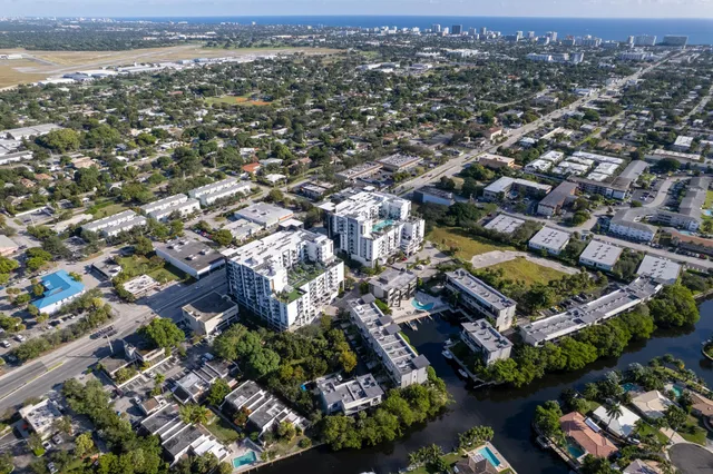 $999,000 | 180 Southeast 4th Terrace, Pompano Beach, FL 33060