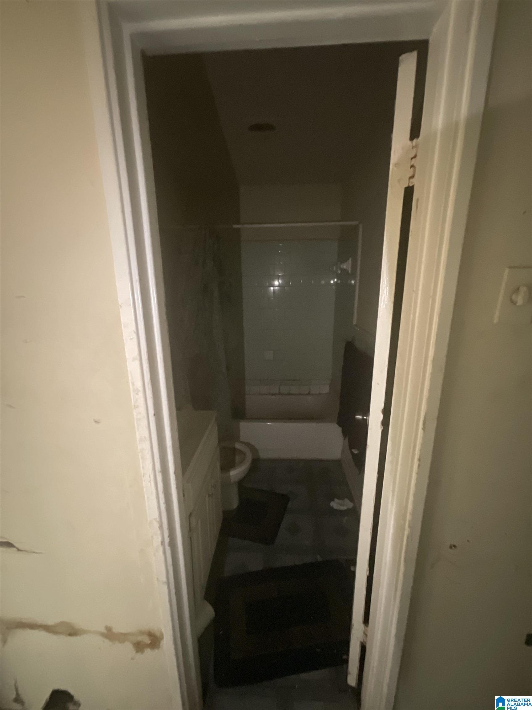 5512 Terrace J Birmingham, AL 35208 - Photo 16 of 31