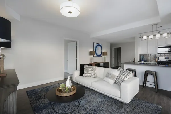 $2,398 | 212 10th Avenue South, Unit 712, Minneapolis, MN 55415