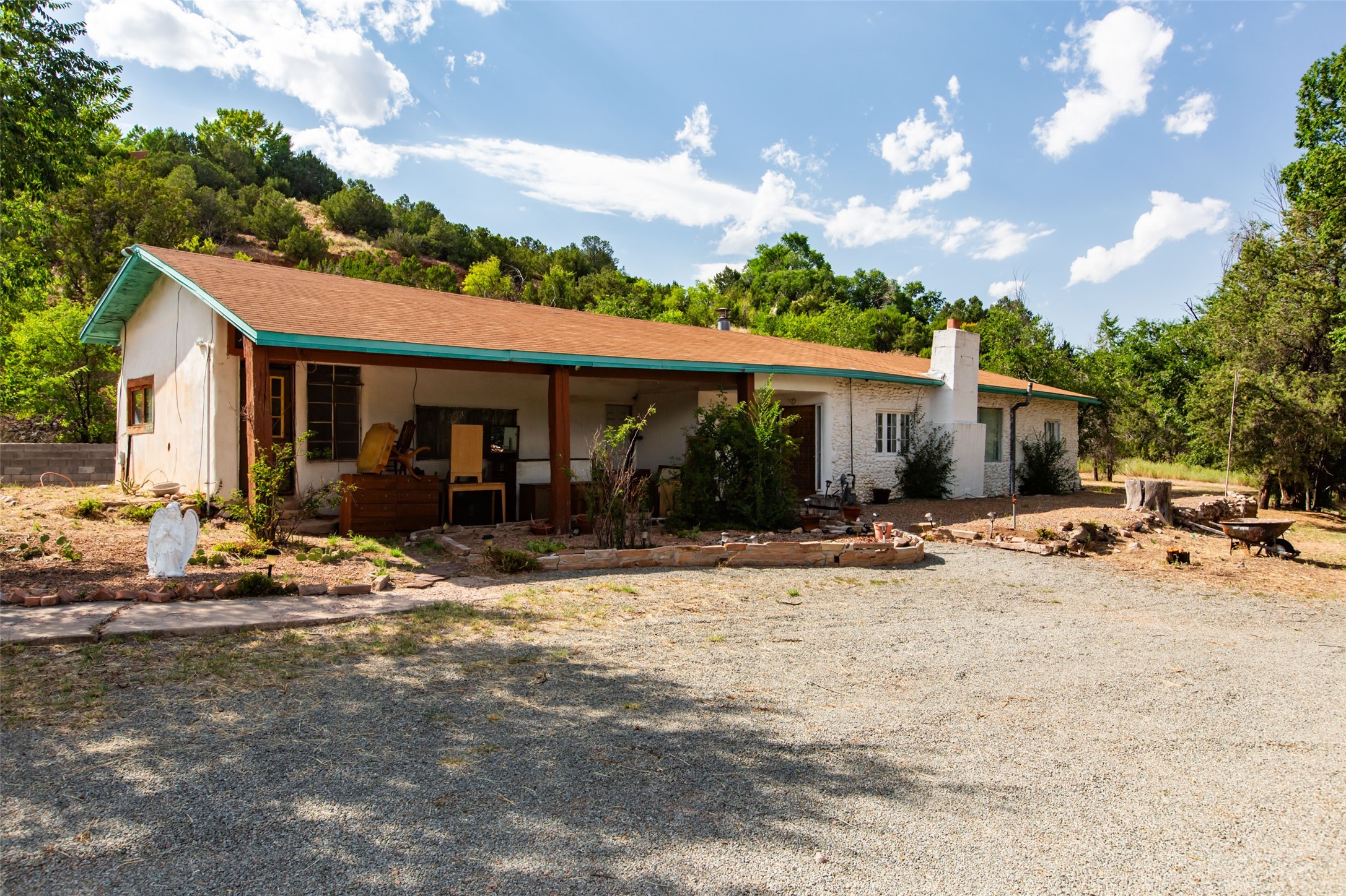 20 B Glowing Star Road Santa Fe, NM 87506 - Photo 5 of 19