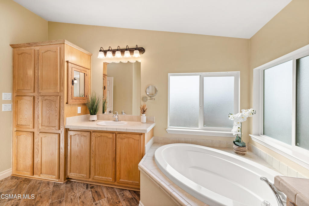 1202 Loma Drive, Unit 7 Ojai, CA 93023 - Photo 18 of 35