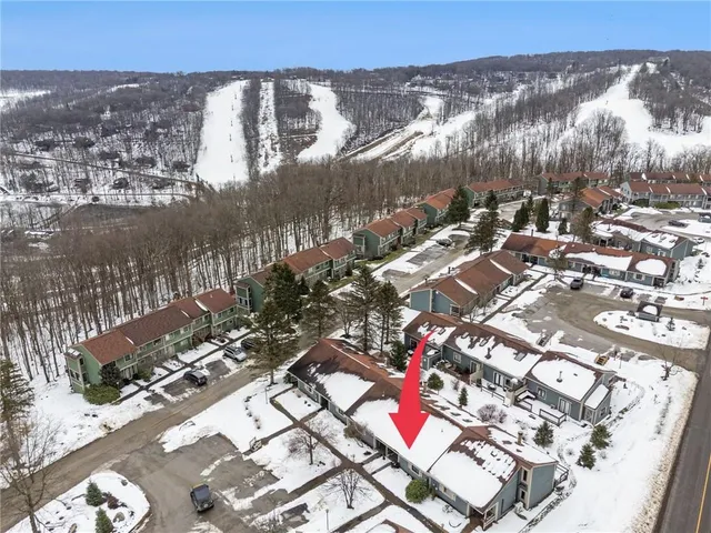 a view of a terrace with sitting area