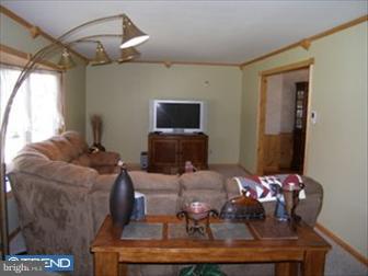 1609 White Oak Road Williamstown, NJ 08094 - Photo 4 of 6 Gallery Image 4