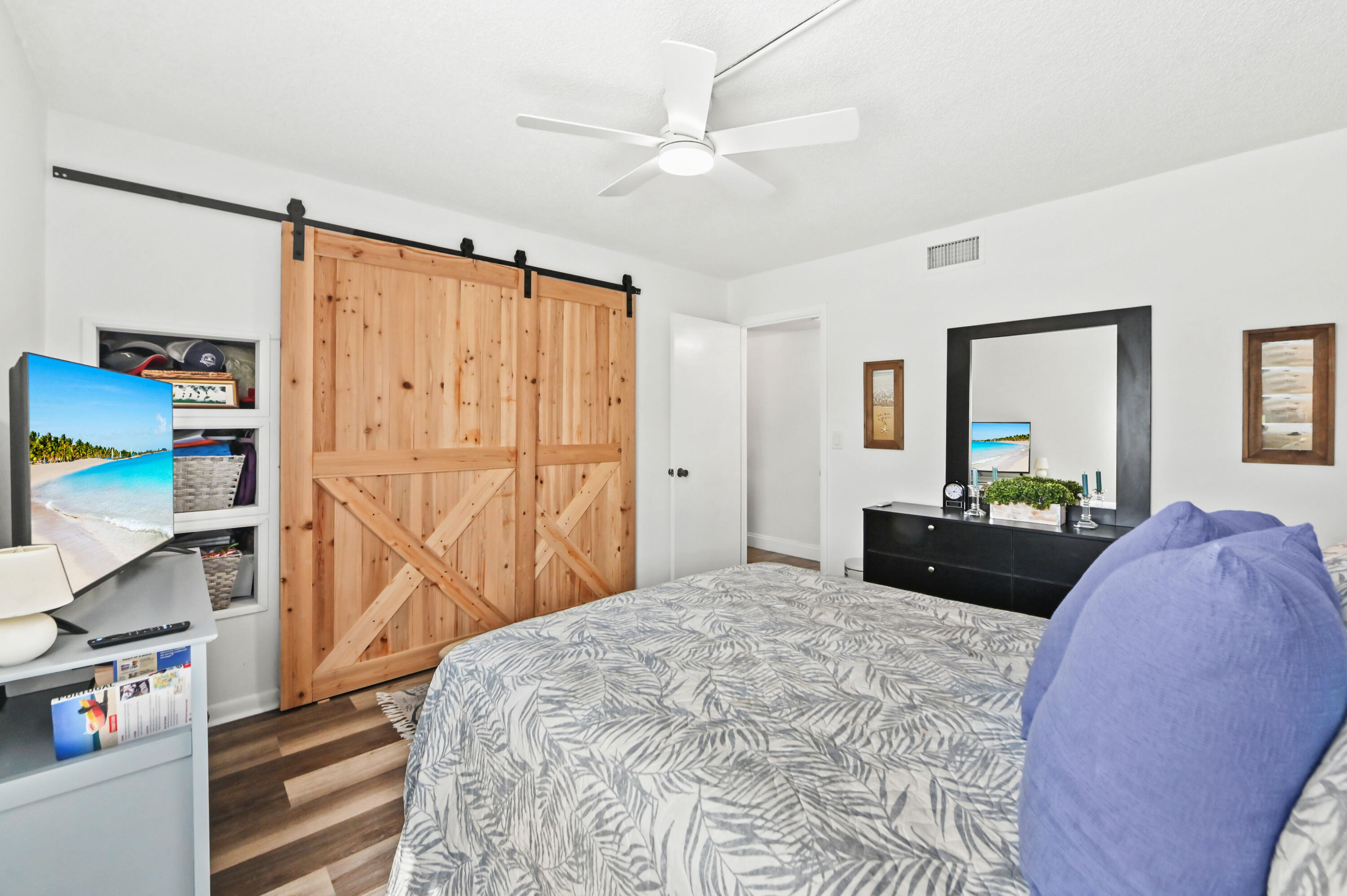504 Davis Road, Unit 97 Palm Springs, FL 33461 - Photo 19 of 34 14 Bedroom 02