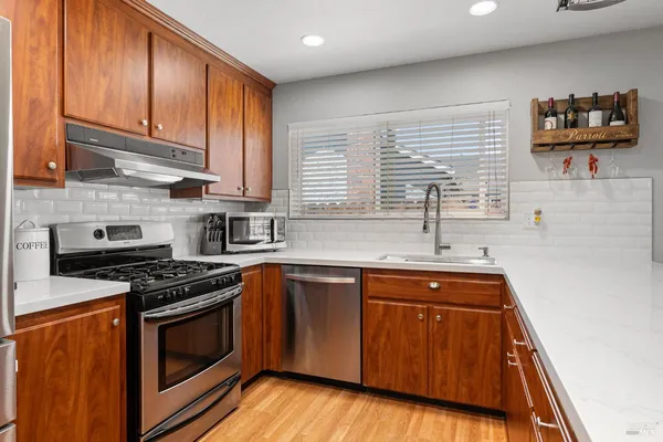 $574,900 | 1504 El Morro Lane, Suisun City, CA 94585