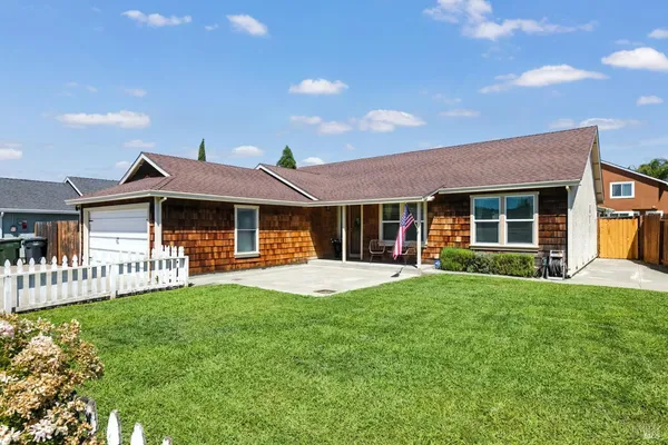 $574,900 | 1504 El Morro Lane, Suisun City, CA 94585