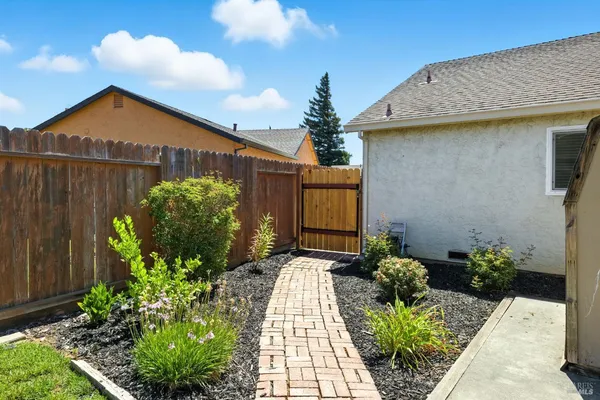 $574,900 | 1504 El Morro Lane, Suisun City, CA 94585