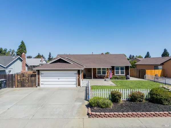 $574,900 | 1504 El Morro Lane, Suisun City, CA 94585