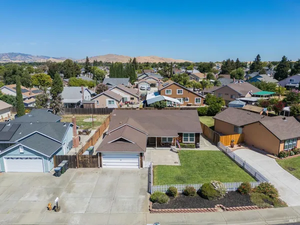 $574,900 | 1504 El Morro Lane, Suisun City, CA 94585