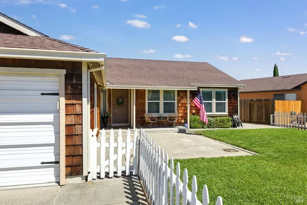 $574,900 | 1504 El Morro Lane, Suisun City, CA 94585