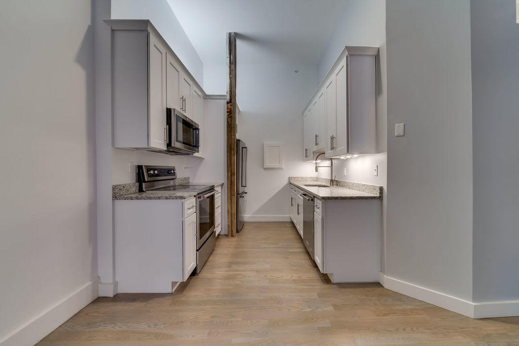 10 Exchange Street, Unit 312 Portland, ME 04101 - Photo 12 of 33 014_kitchen1