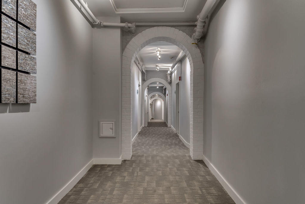 10 Exchange Street, Unit 312 Portland, ME 04101 - Photo 28 of 33 028_hallway