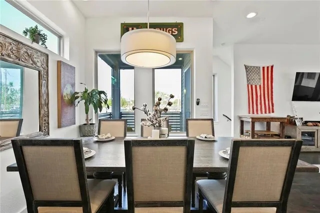 $4,600 | 1911 Summit Avenue, Unit 1, Dallas, TX 75206