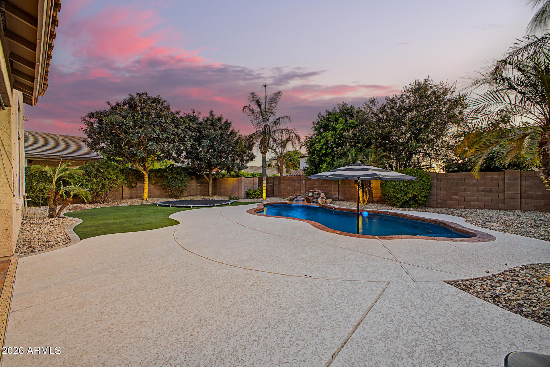 6992 South View Lane Gilbert, AZ 85298 - Photo 35 of 71 49 - View Lane