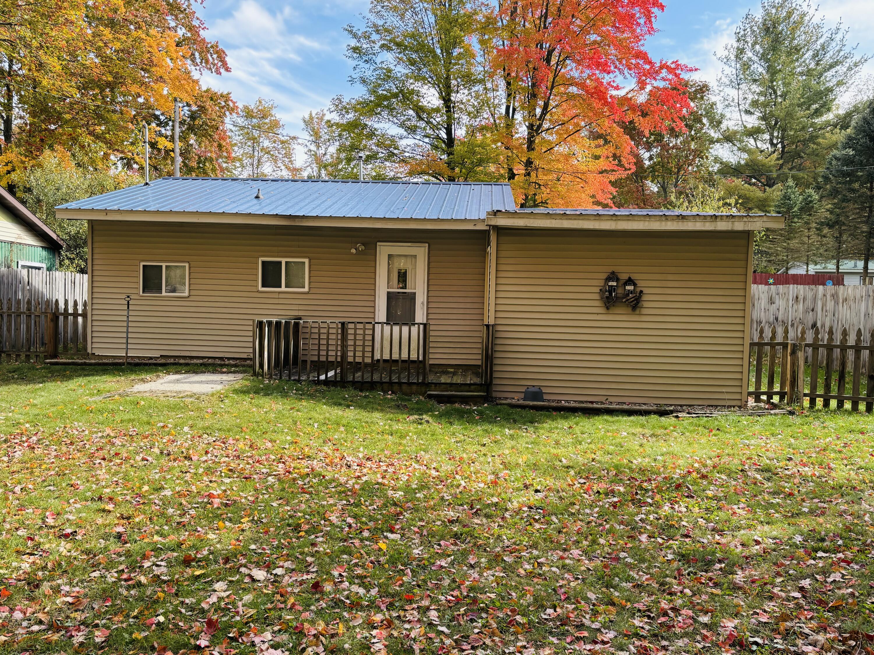 23381 Bluegill Road Sears, MI 49679 - Photo 3 of 19 Back
