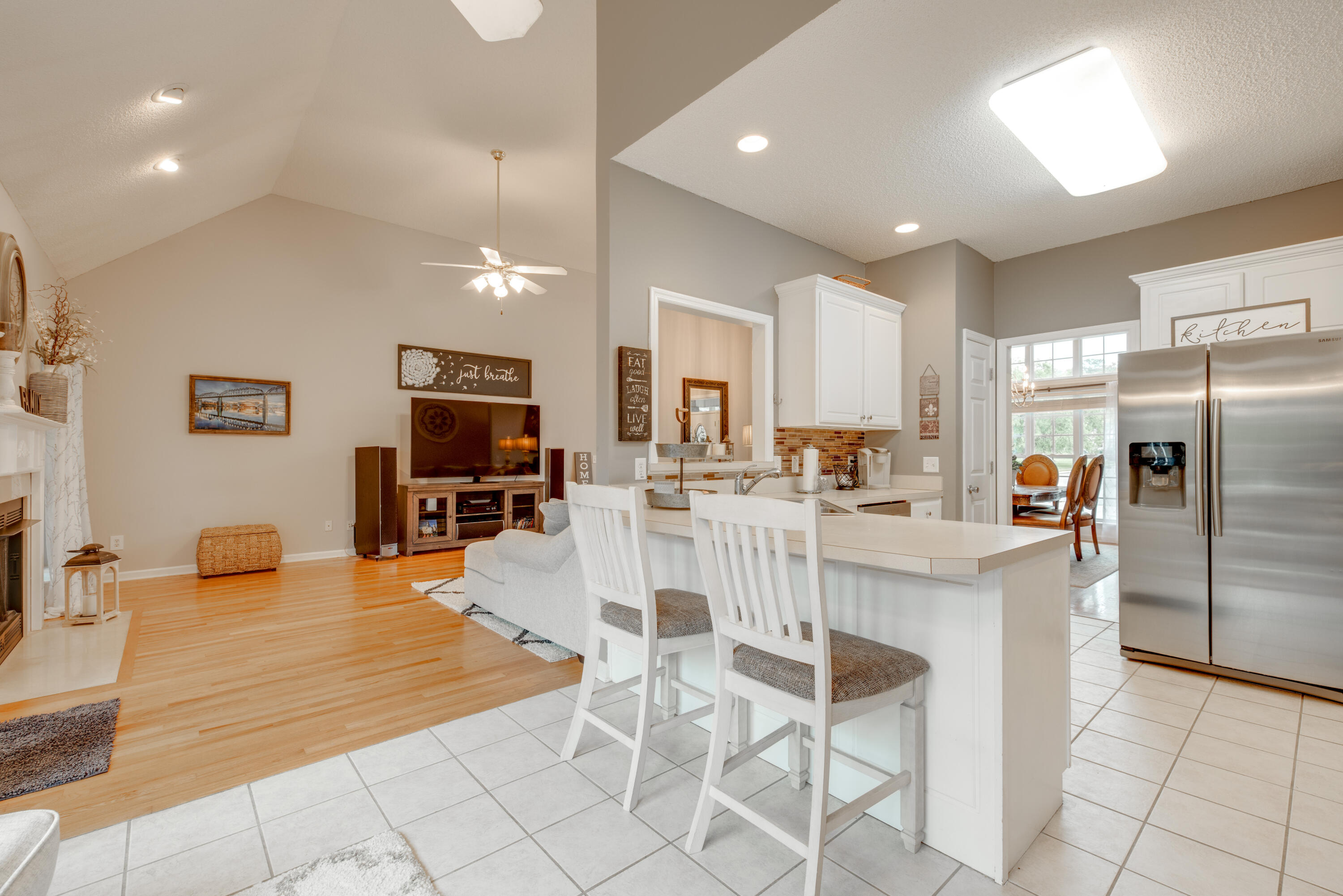 2091 Paris Metz Road Chattanooga, TN 37421 - Photo 16 of 40 Eat-in Kitchen
