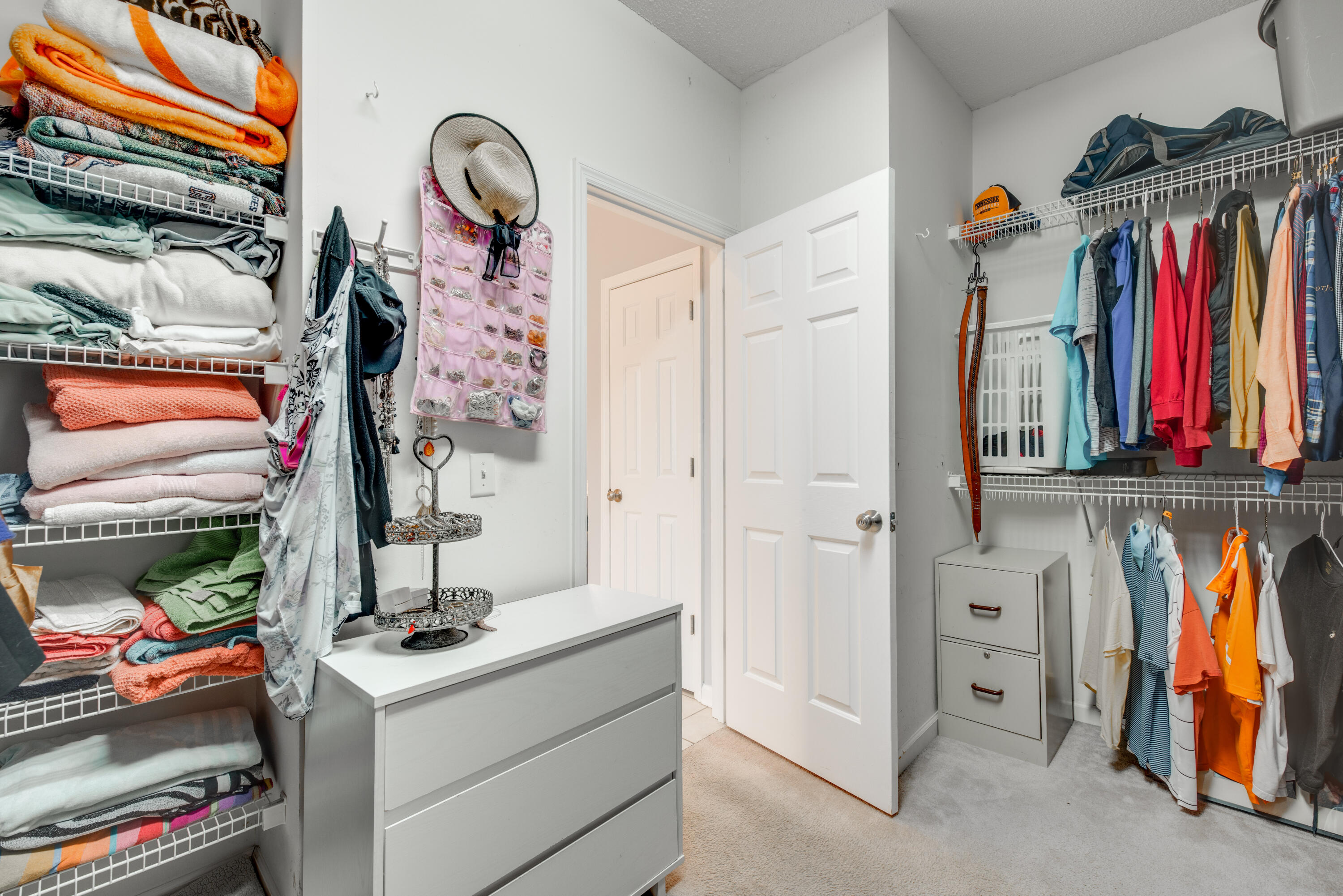 2091 Paris Metz Road Chattanooga, TN 37421 - Photo 27 of 40 Primary Closet