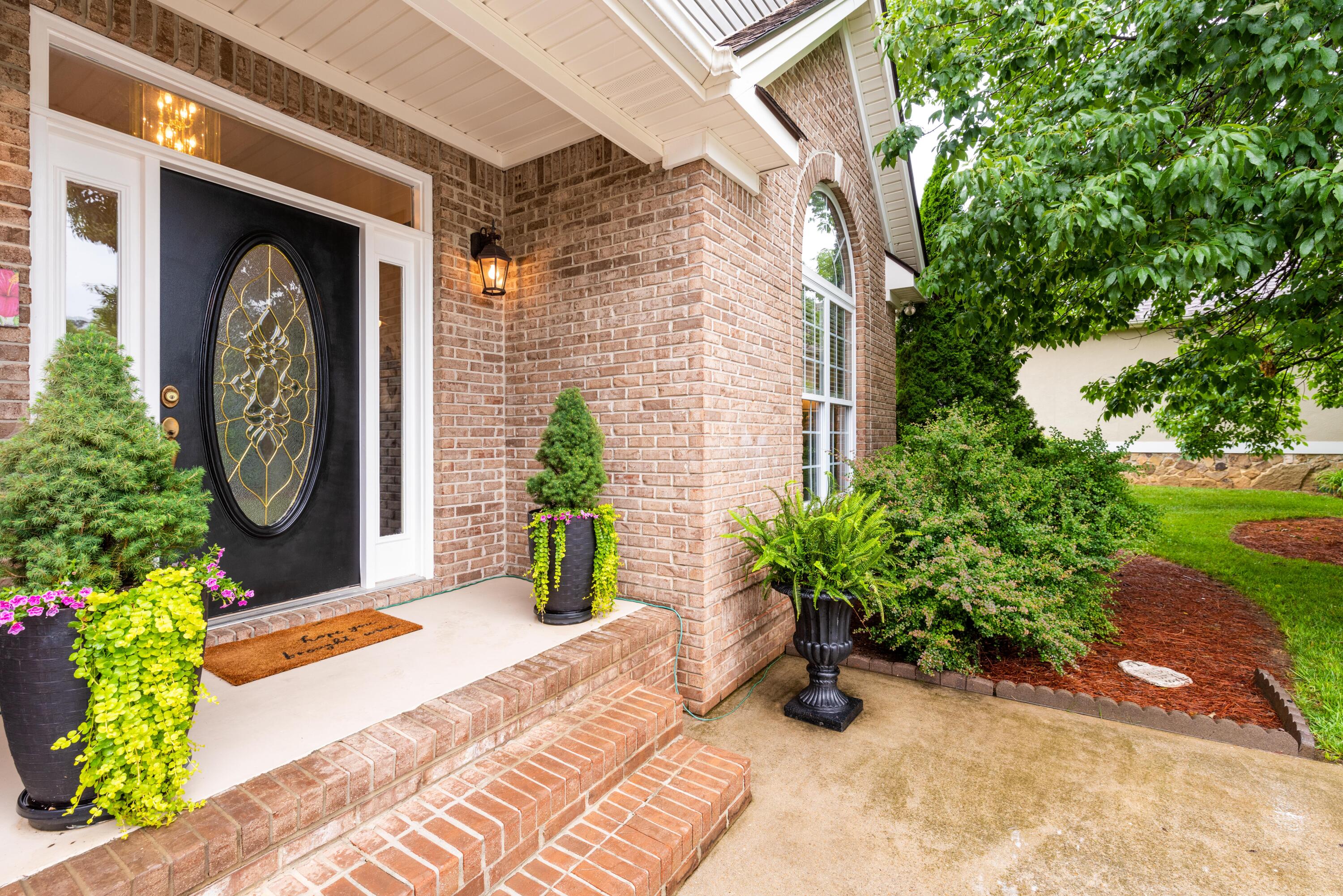 2091 Paris Metz Road Chattanooga, TN 37421 - Photo 3 of 40 Front Door