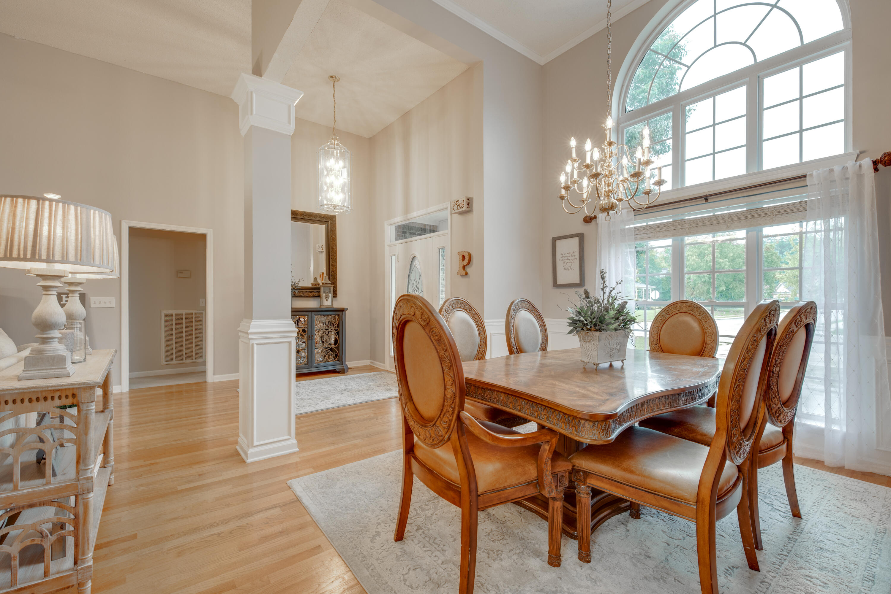 2091 Paris Metz Road Chattanooga, TN 37421 - Photo 4 of 40 Dining Room