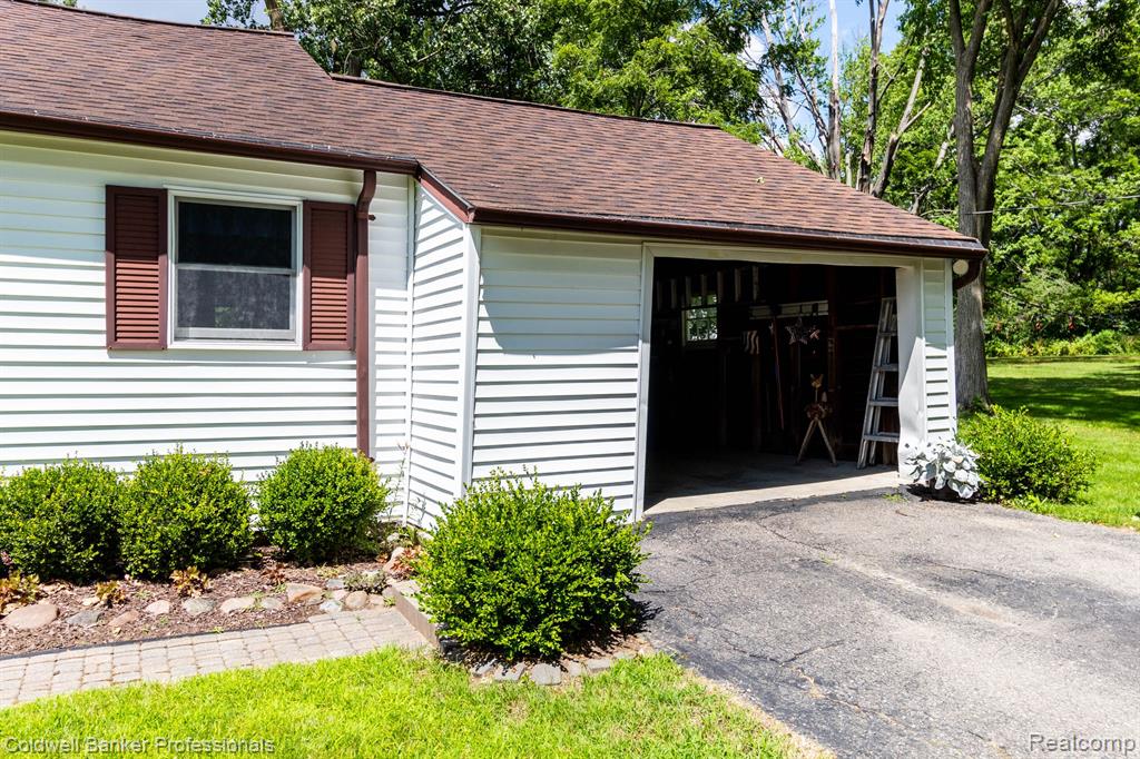 520 Willard Avenue Rochester Hills, MI 48307 - Photo 30 of 36