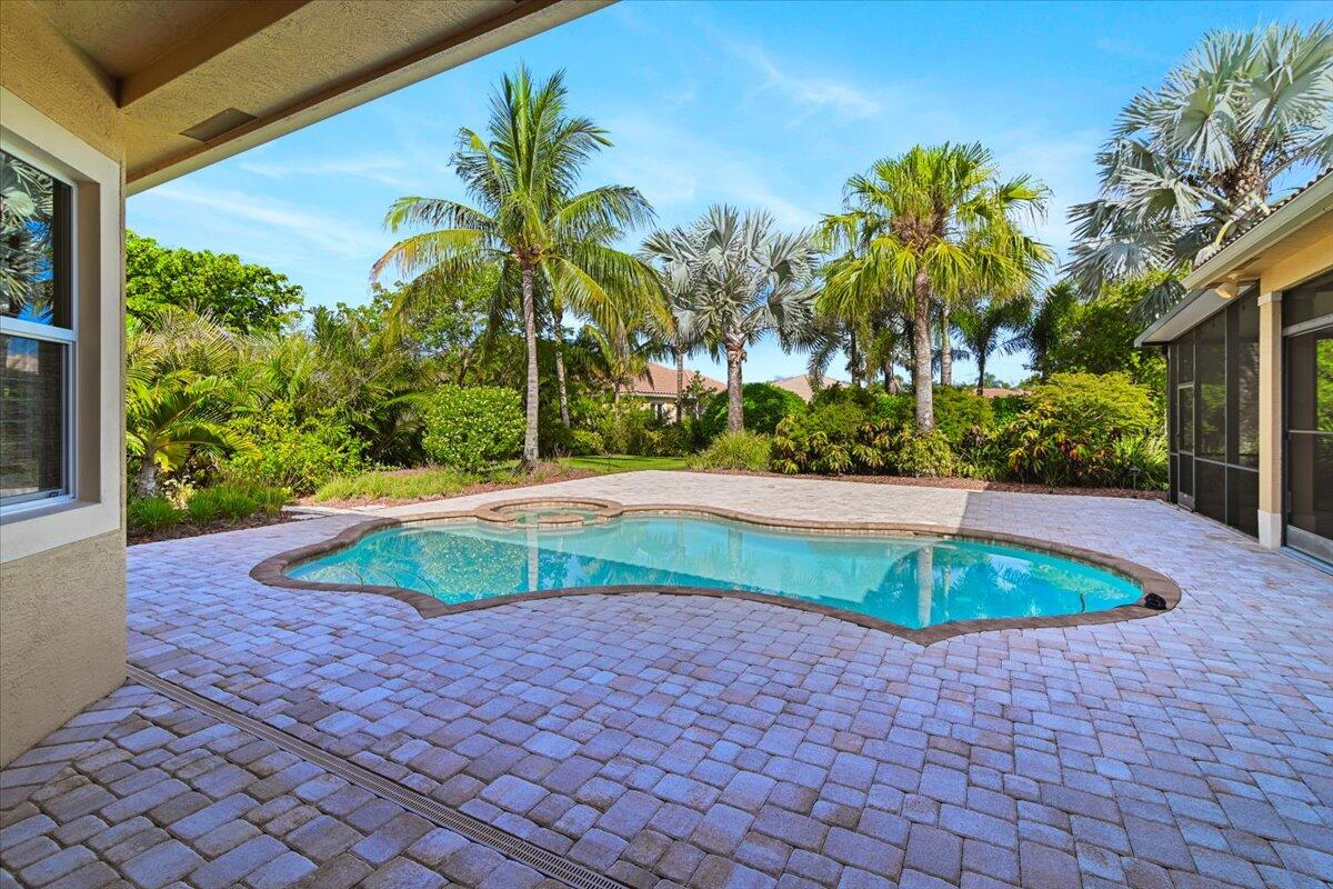 7536 Southeast Laque Circle Stuart, FL 34997 - Photo 23 of 46 Pool Patio
