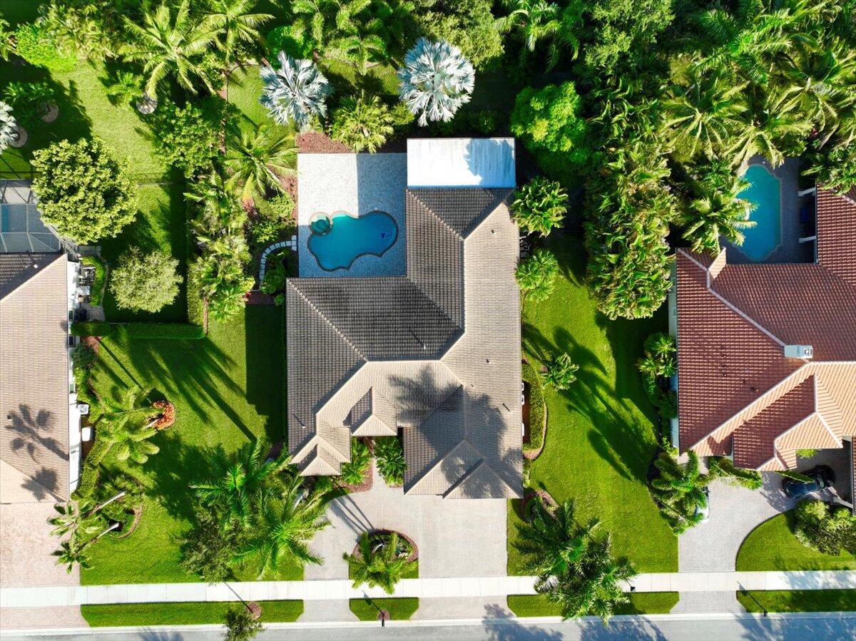 7536 Southeast Laque Circle Stuart, FL 34997 - Photo 40 of 46 Home Aerial Vertical
