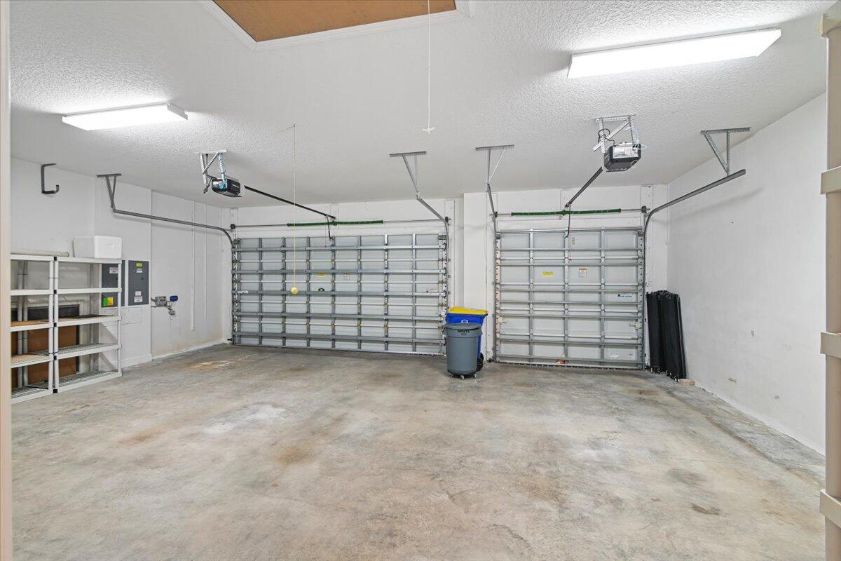 7536 Southeast Laque Circle Stuart, FL 34997 - Photo 43 of 46 3-Car Garage
