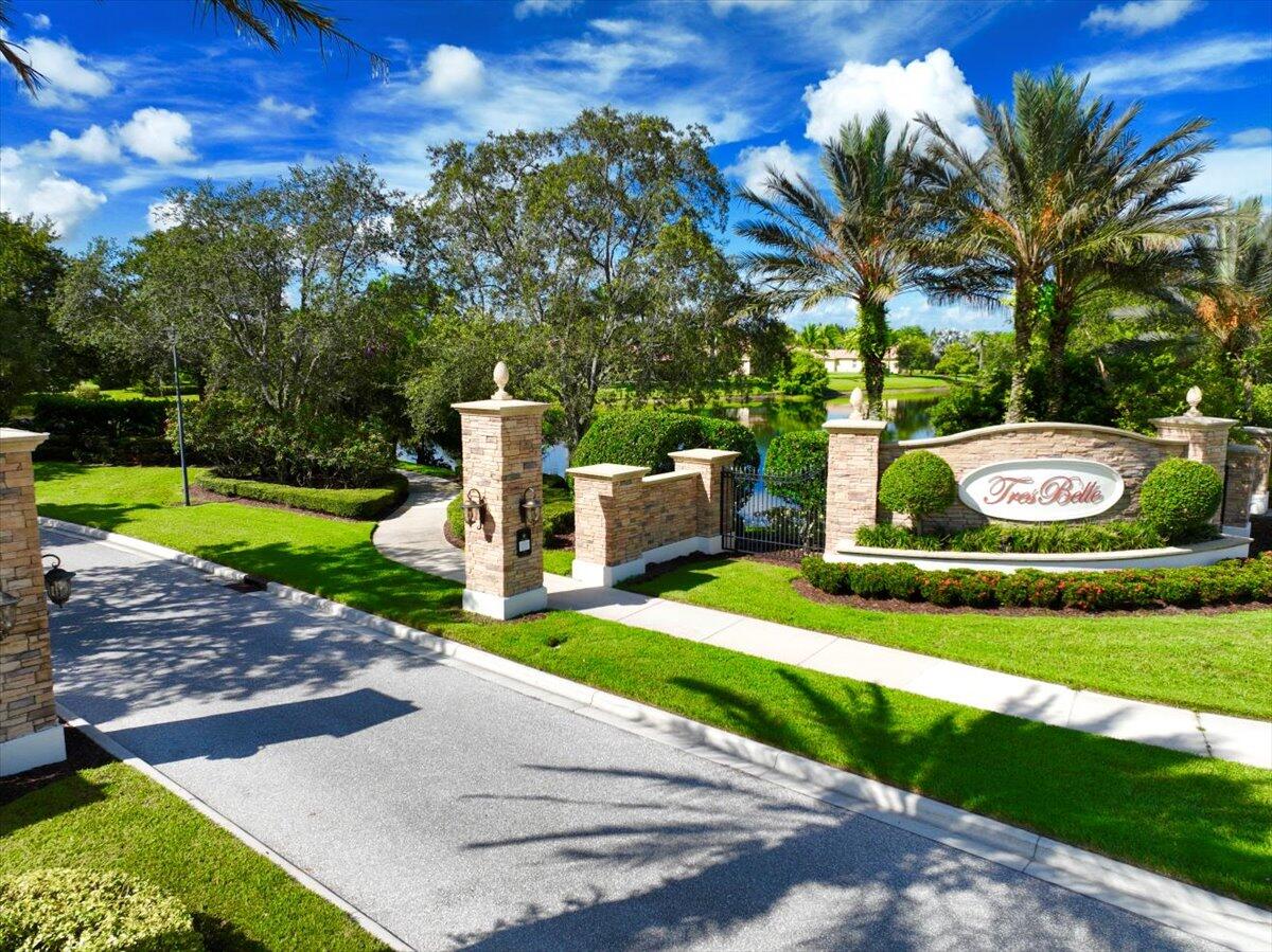 7536 Southeast Laque Circle Stuart, FL 34997 - Photo 45 of 46 3 - Tres Belle Gated Entrance
