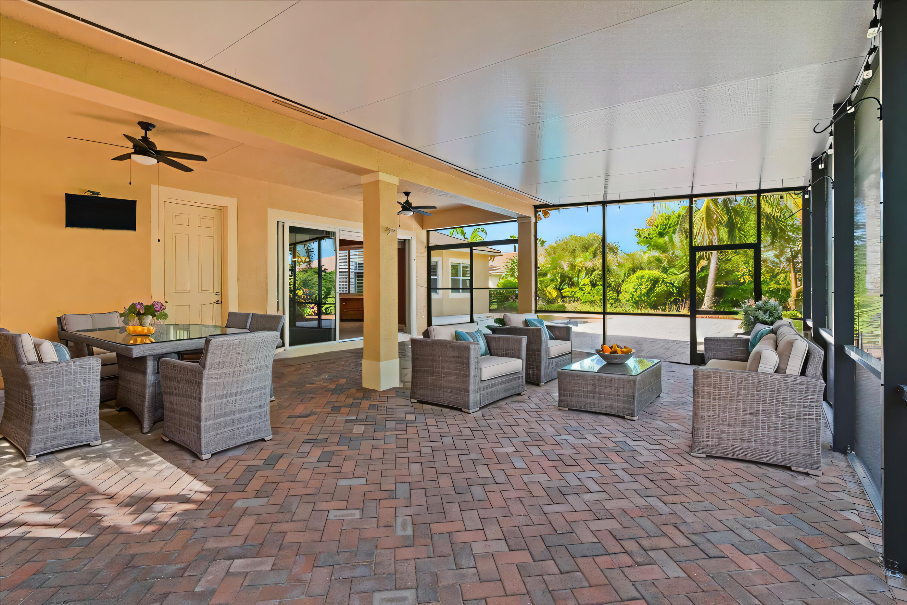 7536 Southeast Laque Circle Stuart, FL 34997 - Photo 7 of 46 Patio Left