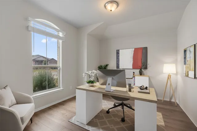 $325,000 | 227 Reagor Drive, Taylor, TX 76574