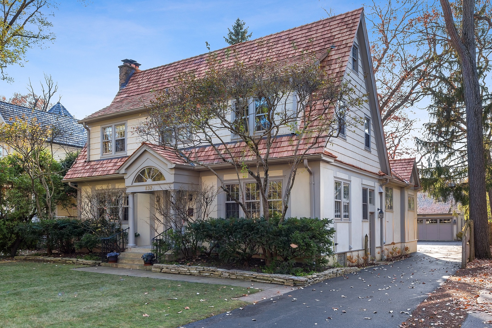 892 Valley Road Glencoe, IL 60022 - Photo 2 of 31 Gallery Image 2