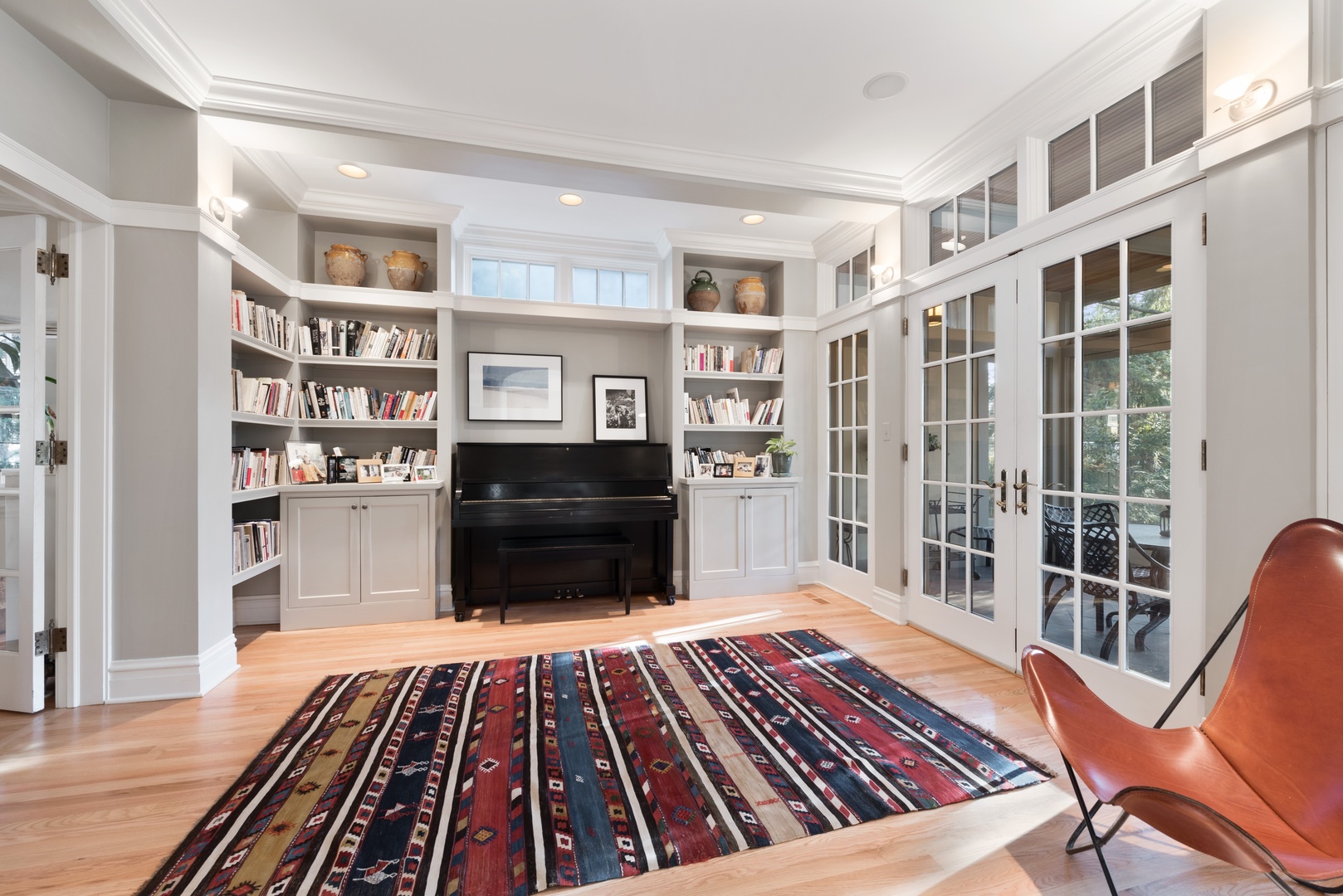 892 Valley Road Glencoe, IL 60022 - Photo 11 of 31 Gallery Image 11
