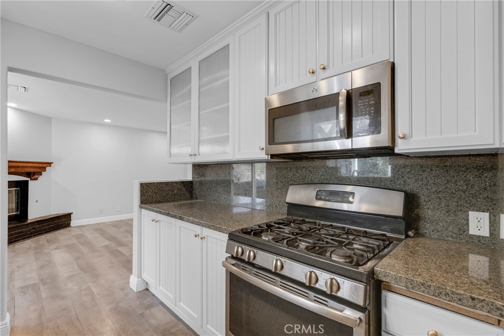 19000 Strathern Street Reseda, CA 91335 - Photo 15 of 42