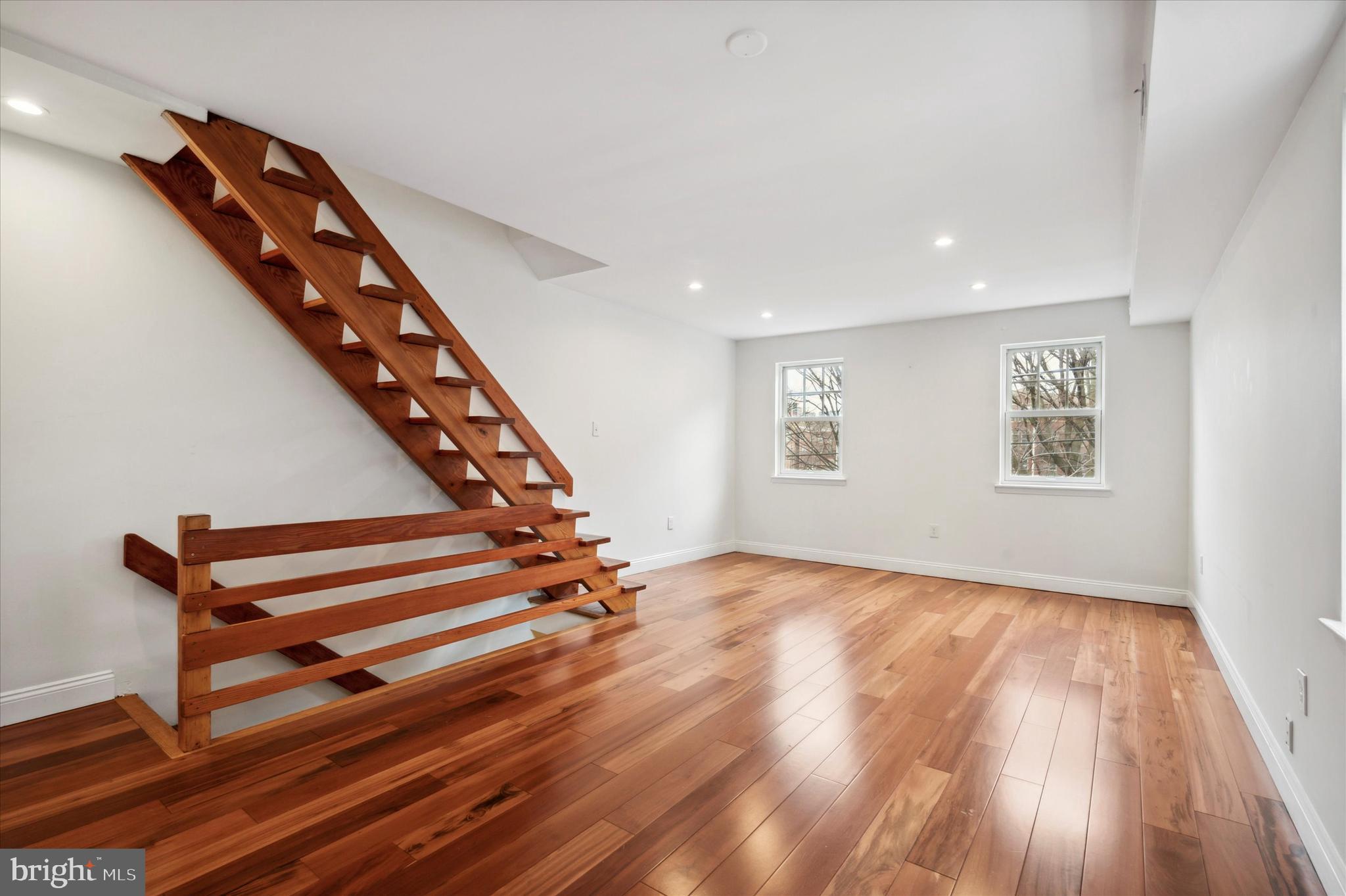 910 Fitzwater Street Philadelphia, PA 19147 - Photo 2 of 15