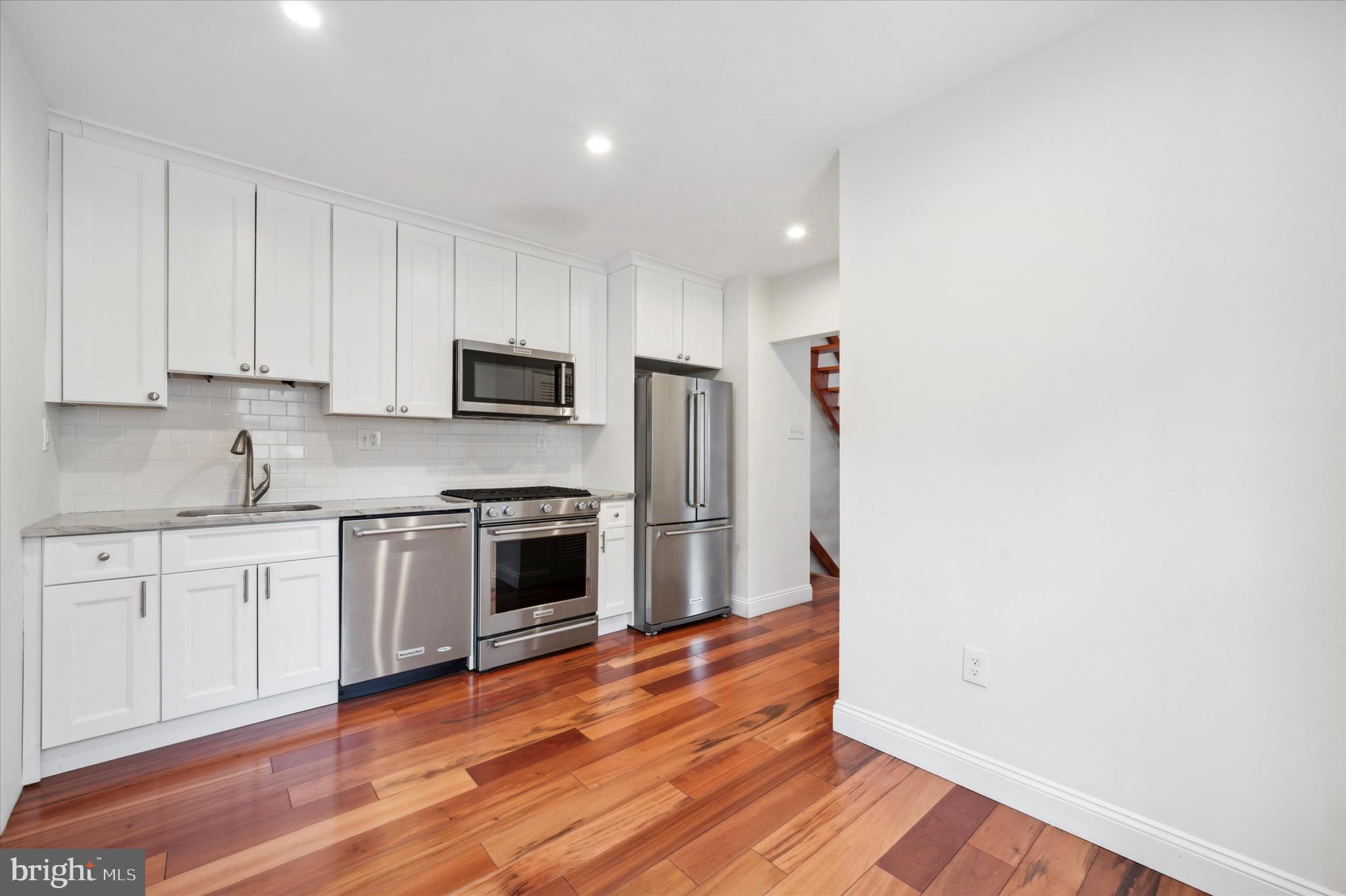 910 Fitzwater Street Philadelphia, PA 19147 - Photo 5 of 15