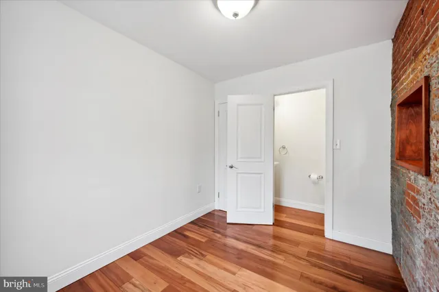 $2,600 | 910 Fitzwater Street, Philadelphia, PA 19147