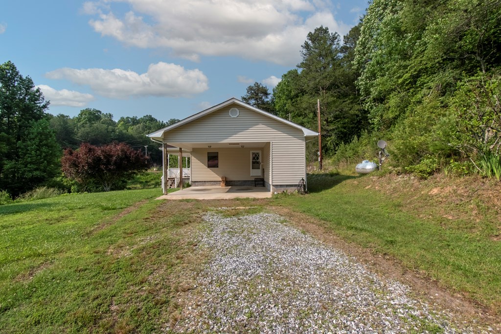 139 Duncan Road Murphy, NC 28906 - Photo 3 of 39