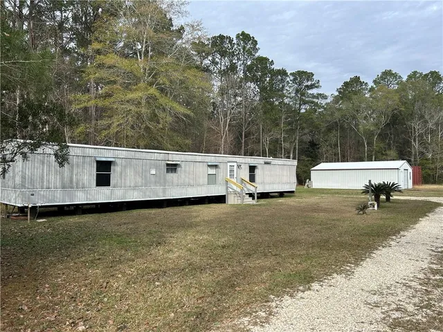 $1,400 | 22475 Highway 1088, Mandeville, LA 70448