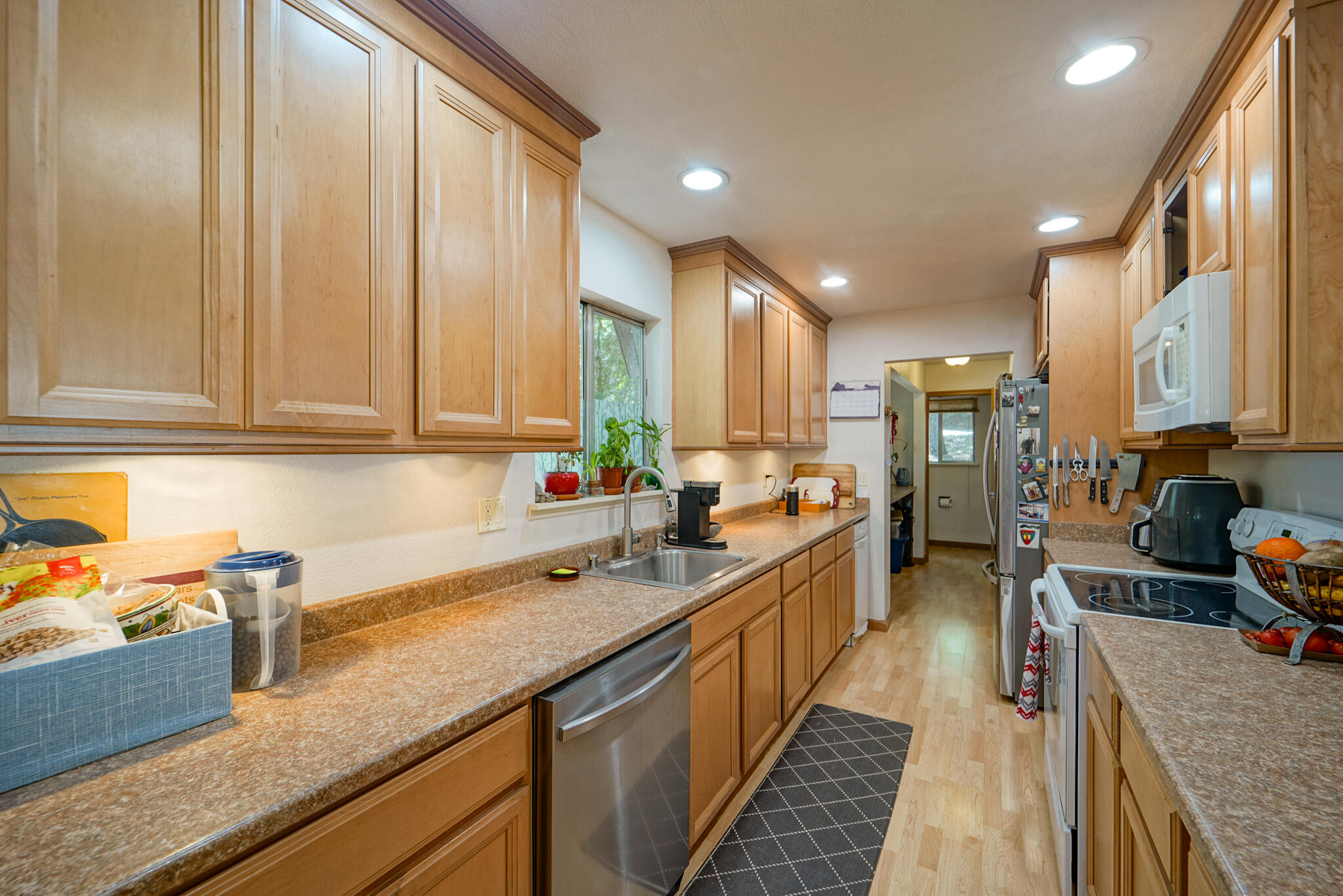 500 Timber Ridge Road Weaverville, CA 96093 - Photo 15 of 61 kitchen