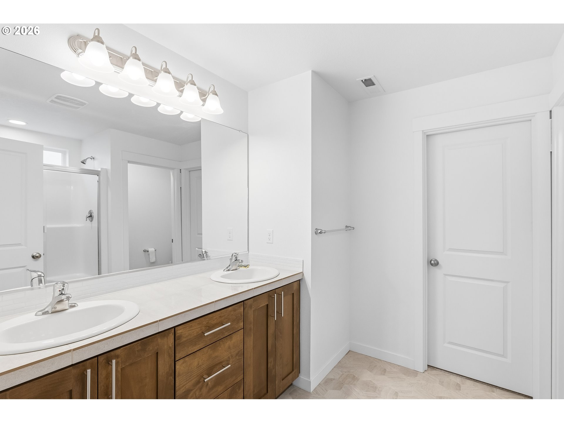 2095 South Heather Street Cornelius, OR 97113 - Photo 11 of 17