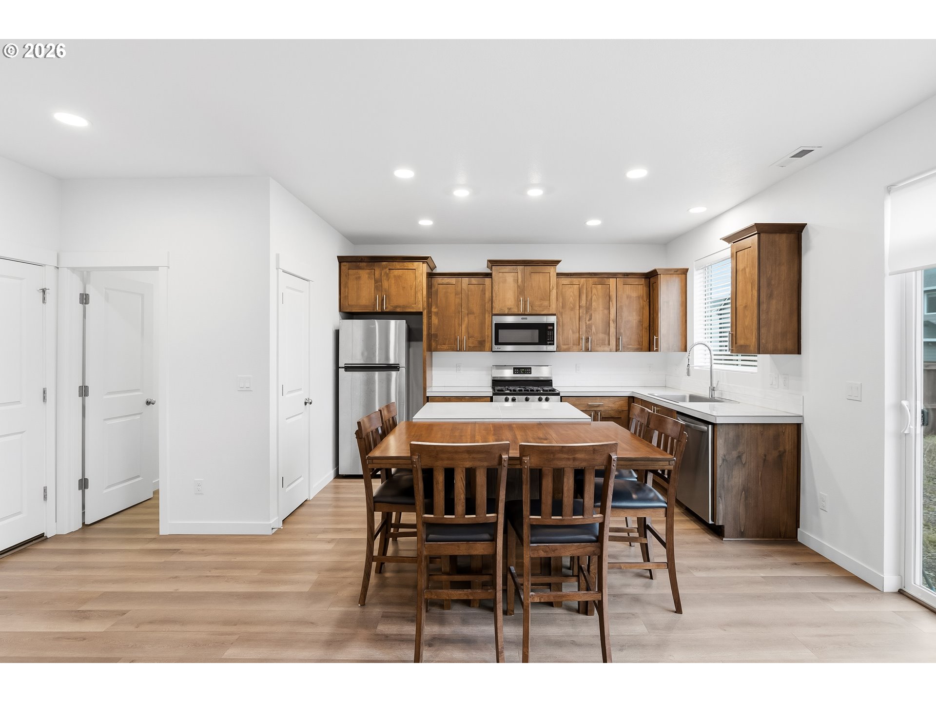 2095 South Heather Street Cornelius, OR 97113 - Photo 5 of 17