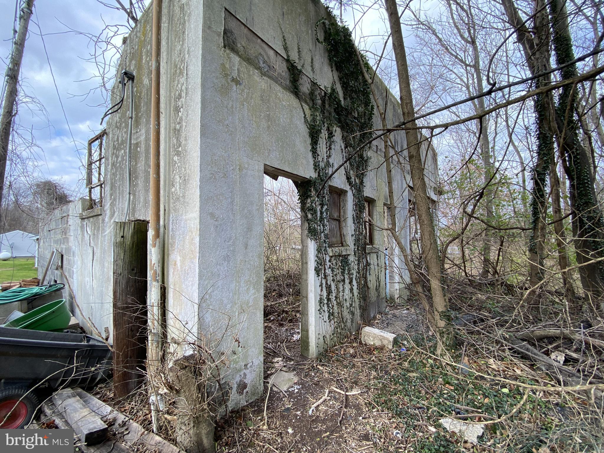 Lynn Burke Road Mount Airy, MD 21771 - Photo 4 of 30 One of the structures on the lot
