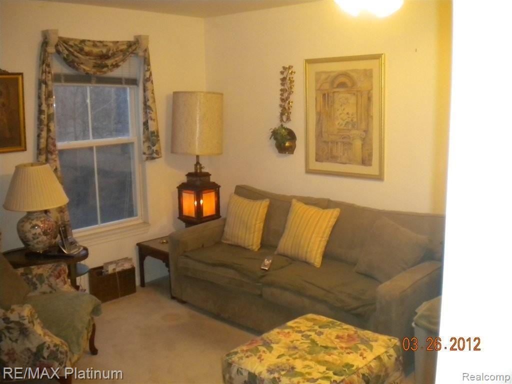613 Curzon Court, Unit 56 Howell, MI 48843 - Photo 10 of 20 DSCN3113.JPG