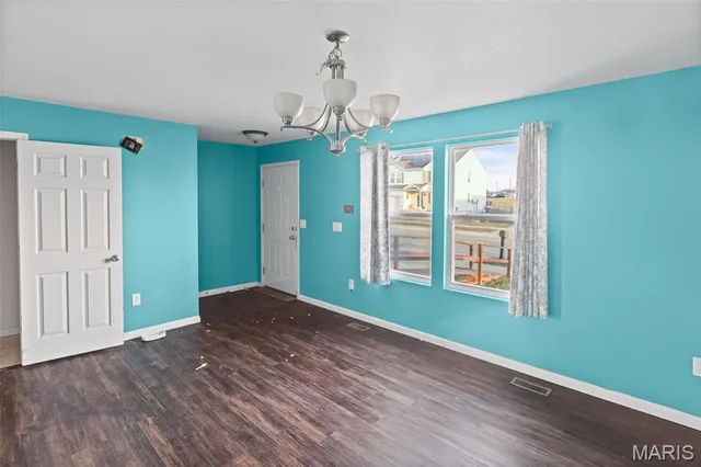 $305,000 | 2528 Commons Parkway, Belleville, IL 62221