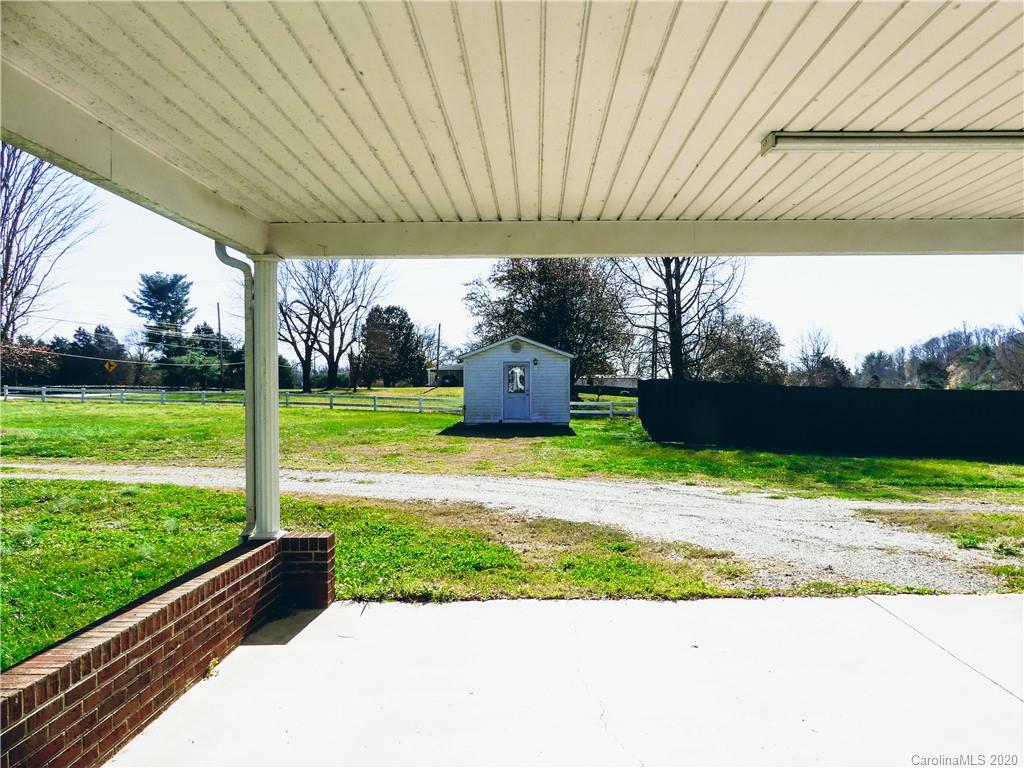 321 Jennings Road Statesville, NC 28625 - Photo 4 of 28