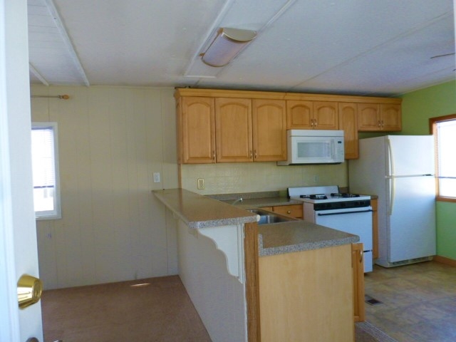 11 Juniper Street Exeter, NH 03833 - Photo 3 of 26
