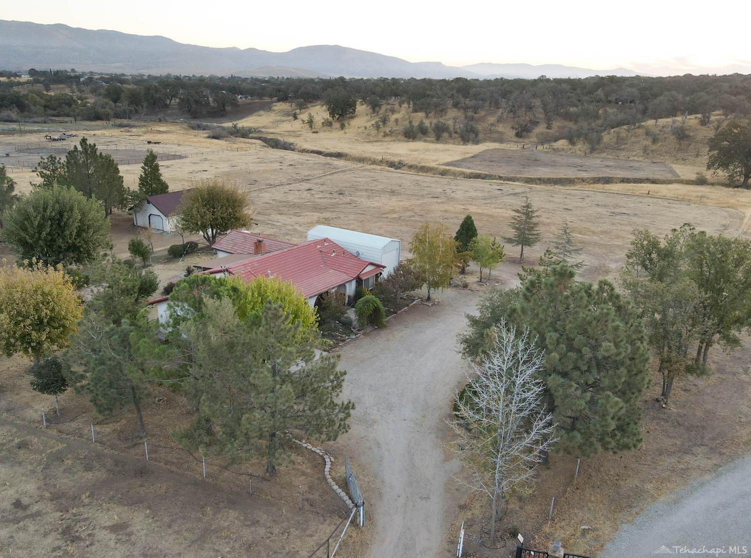 20748 Old Town Road Tehachapi, CA 93561 - Photo 1 of 30 Gallery Image 1