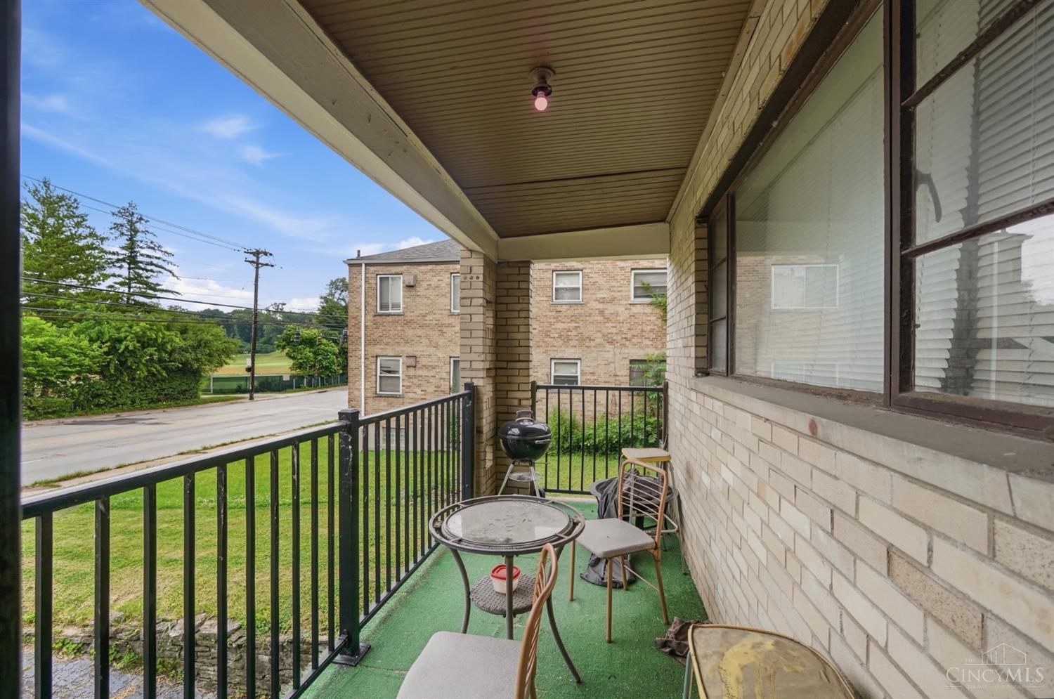 6211 Paddock Road Cincinnati, OH 45216 - Photo 36 of 80