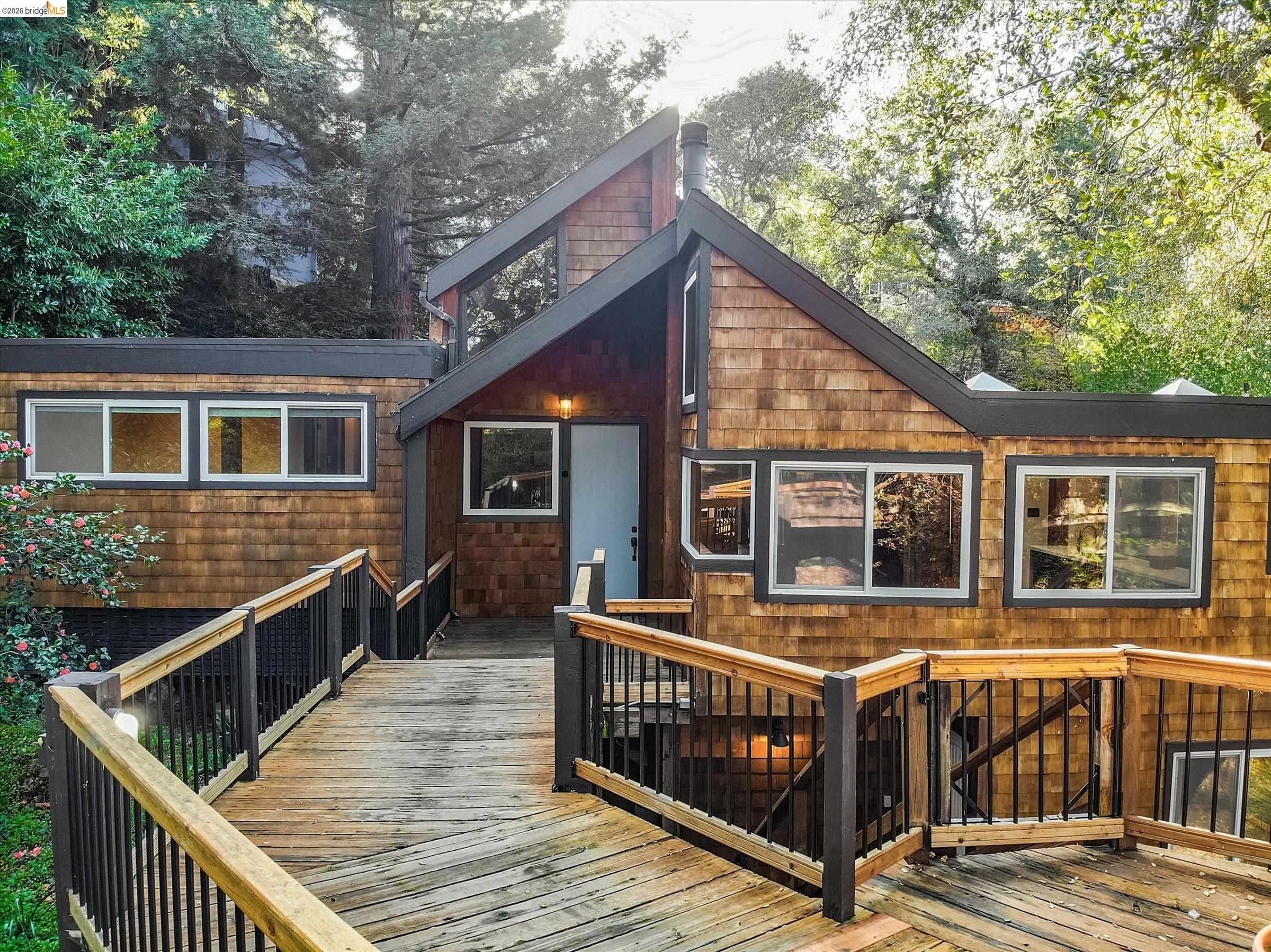 9 Wildwood Road Orinda, CA 94563 - Photo 33 of 34 a view of house with a roof deck