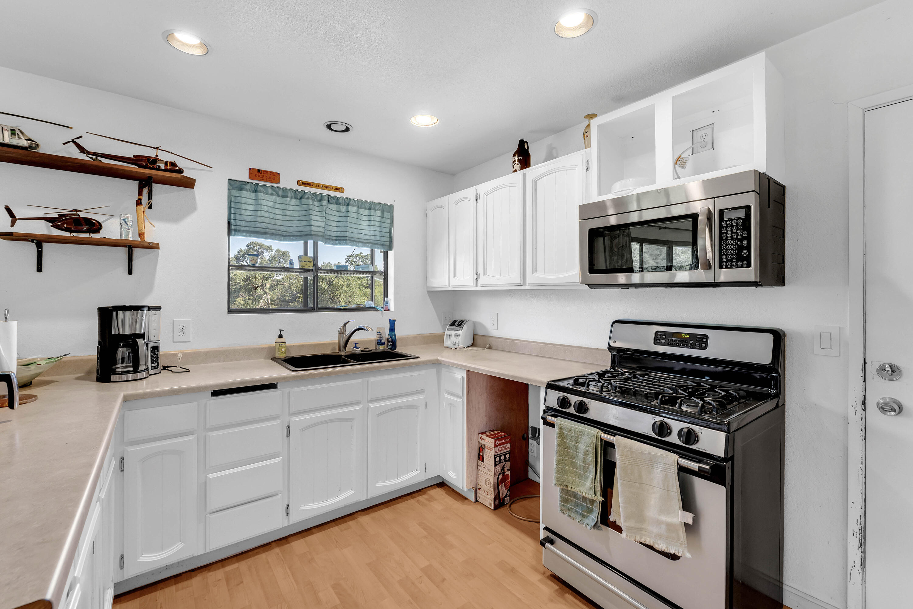13220 Aztec Lane Red Bluff, CA 96080 - Photo 14 of 56 14-13220 Aztec Ln - I-9